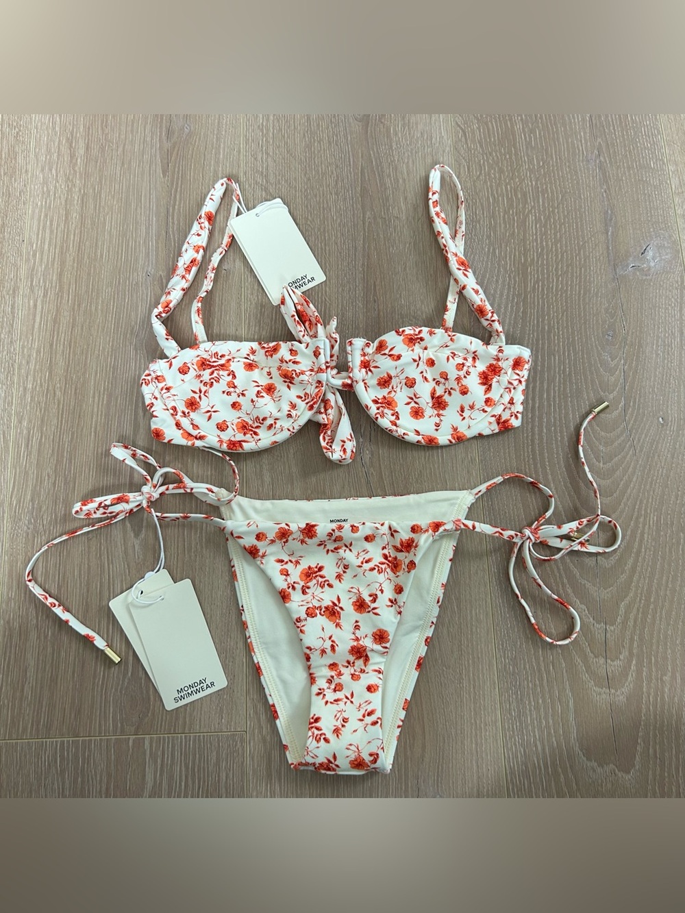 NWT New Monday Swimwear Cala Roja Top and Le Marais Bottom Sunrise Floral Size P